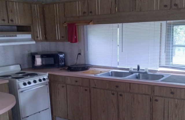 Cozy one bedroom minutes from WI Dells & Castle Rock Lake