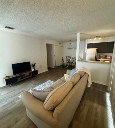 Cozy one bedroom