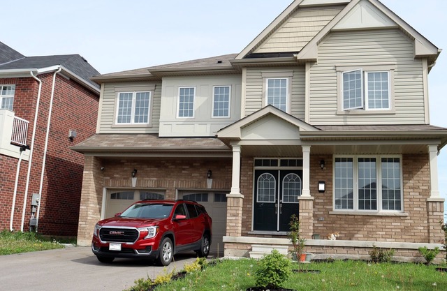 Cozy place, 15 min to Niagara Falls & USA border. (Basement Apartment)