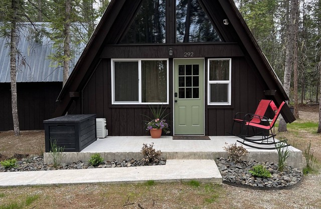 Cozy Priest Lake Cabin