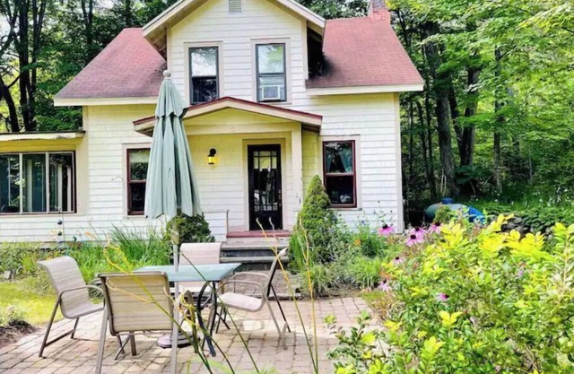 Cozy Private home