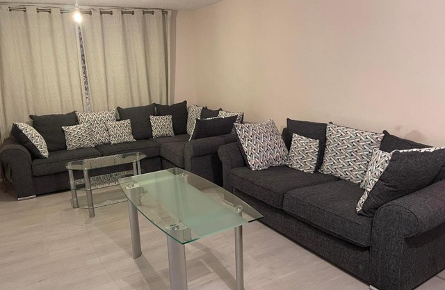 Cozy Private Room in a Beautiful Accommodation close to Orpington