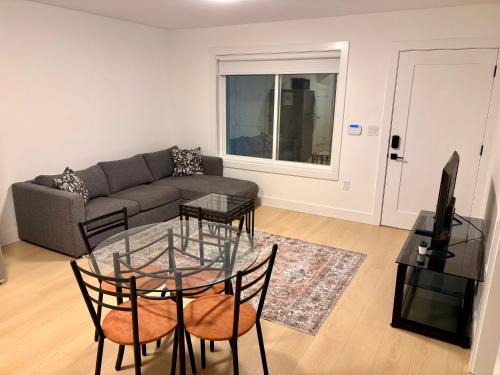 Cozy Private Suite in Langley