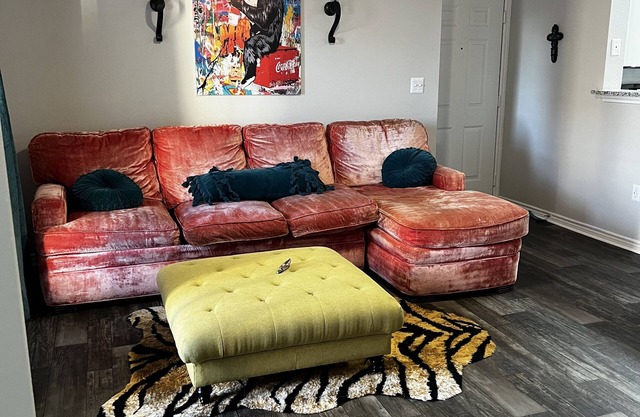 Cozy quiet apartment in Lewisville w/ study