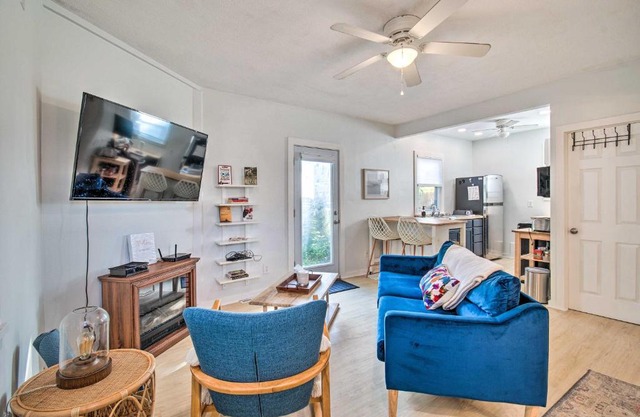 Cozy Rochester Gem Patio, Downtown Location!