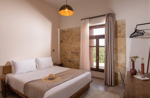 Cozy Room with City View - PNOI