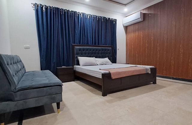 Cozy Rooms Near ISB Airport Located in Sector F-15/2