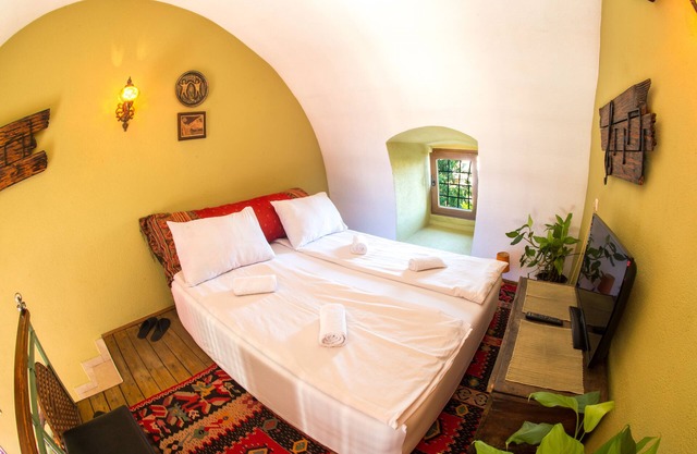 Cozy studio apartment next to the Old Bridge