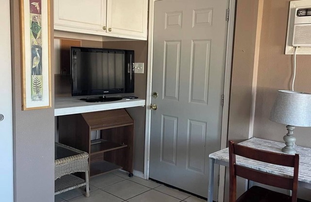 Cozy Studio Attached to the House