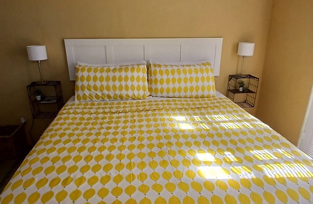 Cozy studio steps from beautiful beaches!