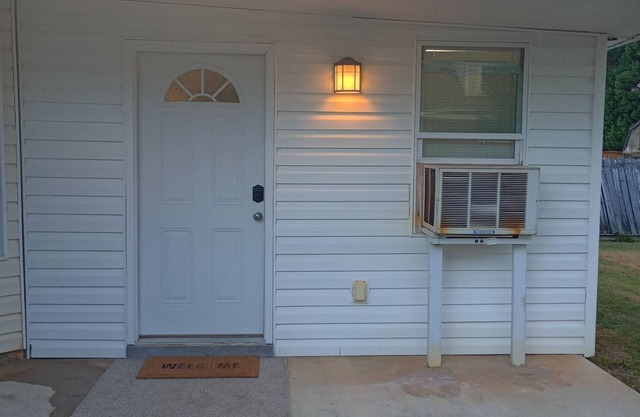 Cozy studio with WiFi and AC in peaceful Warner Robins