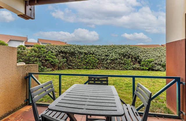 Cozy T2 Apartment with South-Facing Balcony, 250m from Beach, Parking Included - Biscarrosse-Plage