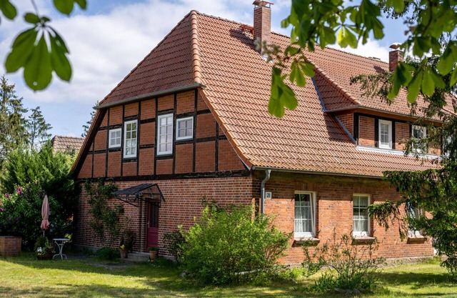 Cozy vacation apartment in a country house with sauna directly at the Müritz National Park