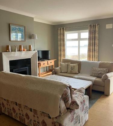 Cozy Waterside Retreat Ballyvaughan 3