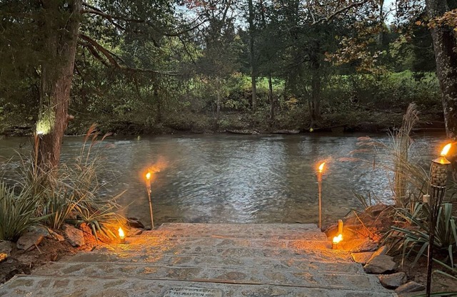 Creek-Front Getaway at Dale Hollow Lake