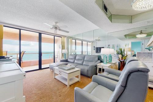 Crescent Beach Club I 16C