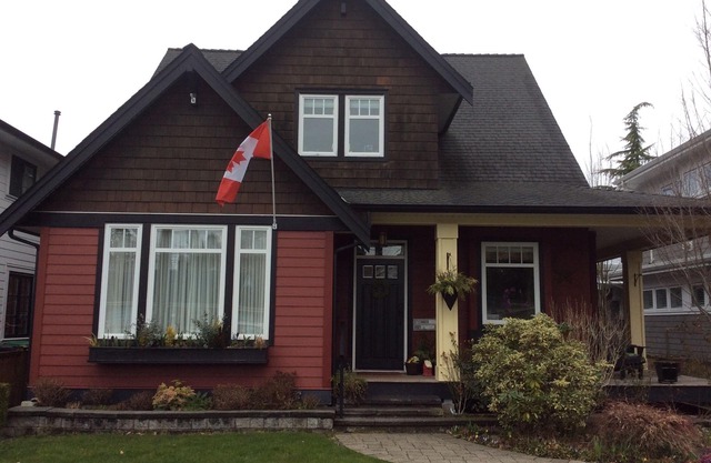 Crescent Beach Village Home