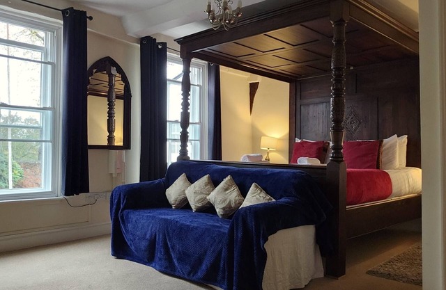 Cromwell's Tap House