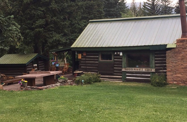 Cross Creek Ranch log home hideaway for the perfect getaway