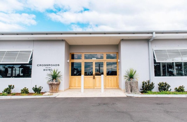 Crossroads Hotel