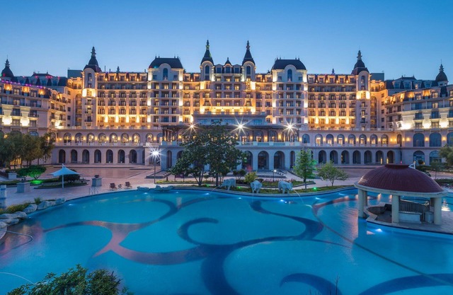 Crowne Plaza Qingdao Ocean Spring Resort by IHG