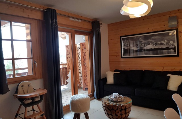 CRYSTAL CHALET APPT 52 M2 magnificent view of the Vallée Blanche, ski-in ski-out.