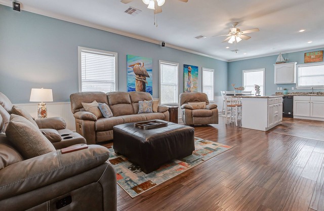 Crystal Moon - a 2 bedroom, 2 bath home that sleeps 8.