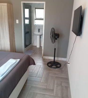 Crystal Park Guest House