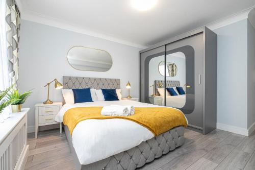 Cute 2 Bedroom Flat by Hyde Park
