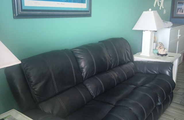 Cute Affordable Pet-friendly Gulf Front Condo