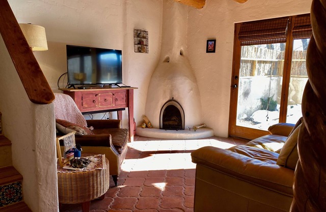 Cute as a button downtown condo with hot tub