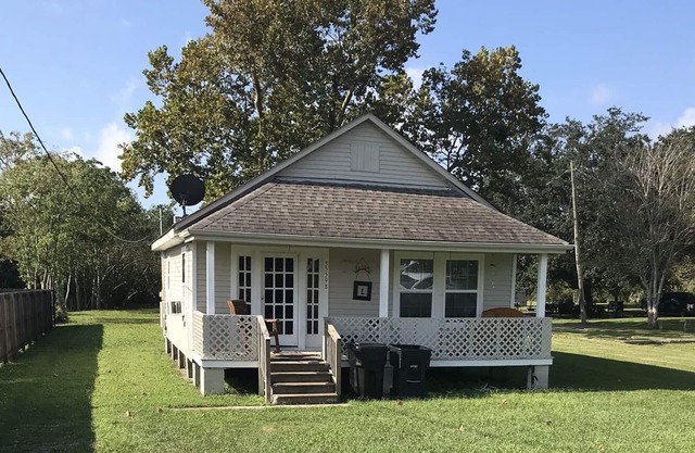 Cute Fishing Camp in Buras