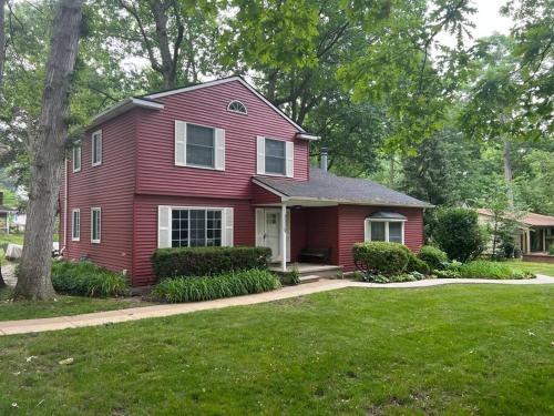 Cute Home near U of M and EMU