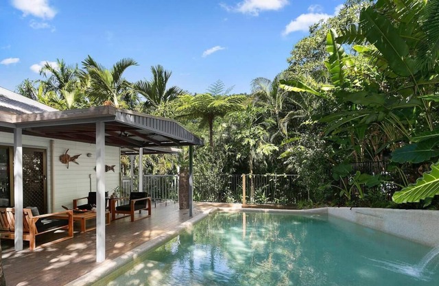 Cyathea House Rainforest Retreat with Granny Flat