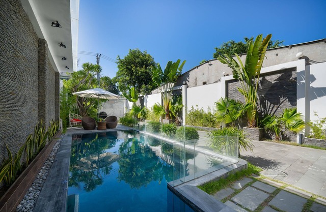 Da Na Beach Villa