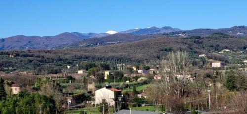 Da Riki con vista sulle colline Toscane