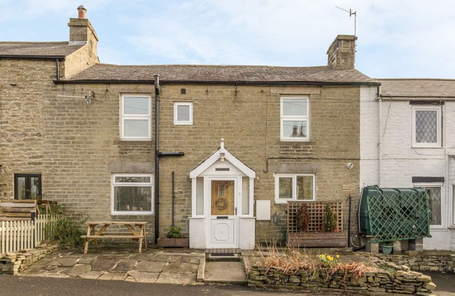 DALE VIEW, family friendly in Catton