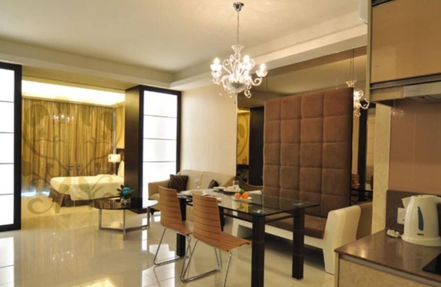 Damas Suites' Comfy 1 Bedroom Premier