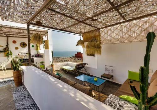 Dar Okinawa - Peaceful getaway and surf near Taghazout