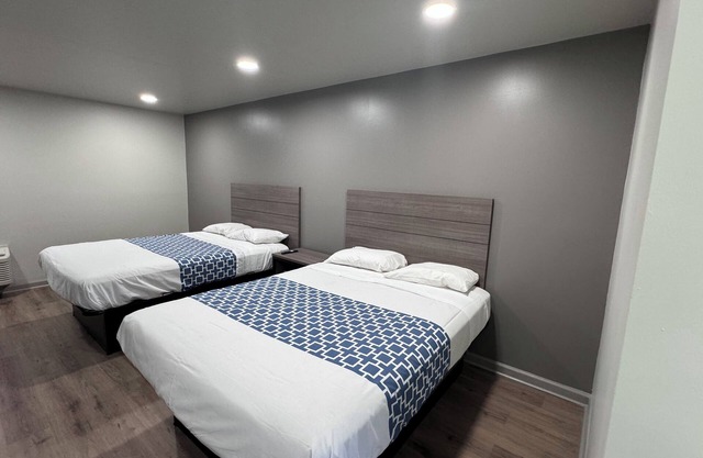 David Crockett Motel