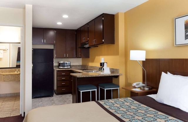 Days Inn by Wyndham Mission Valley/SDSU