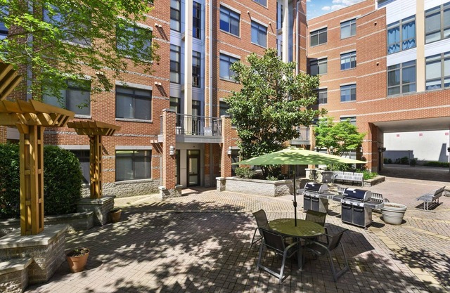 DC Charm in Crystal Apartments