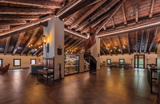 De La Trucha Hotel