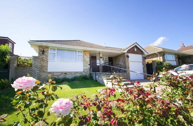 Dean Court Garden|Parking|by Brighton Holiday Lets