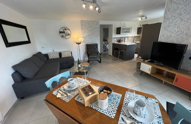 Deauville,new appartment,modern,cosy ,quiet,close to seaside,individual terrasse