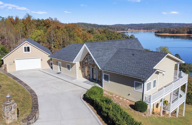 Deer Memories - Deerfield Resort/Breathtaking Views/Boat Slip/No Steps/Game Room