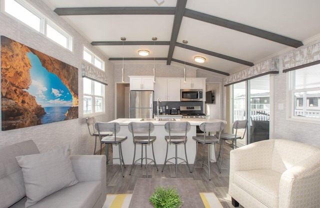 Delightful 3 bedroom cottage with beautiful views