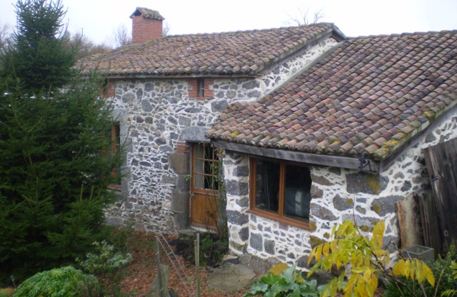 Delightful detached rural cottage only 7 minutes from Pescalis fishing village
