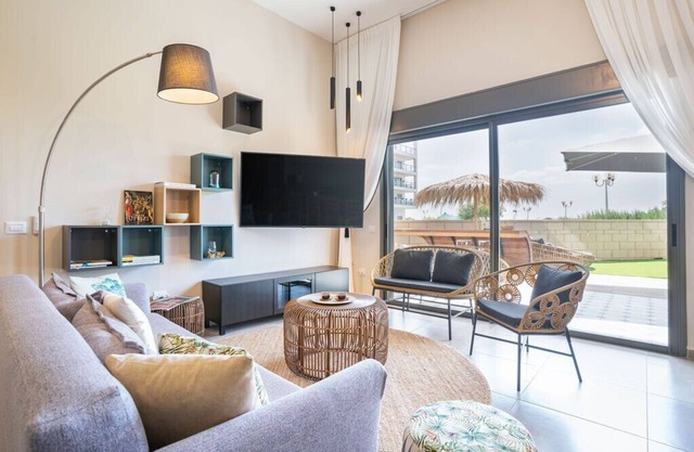 Deluxe Achziv Beach Apartment in Nahariya