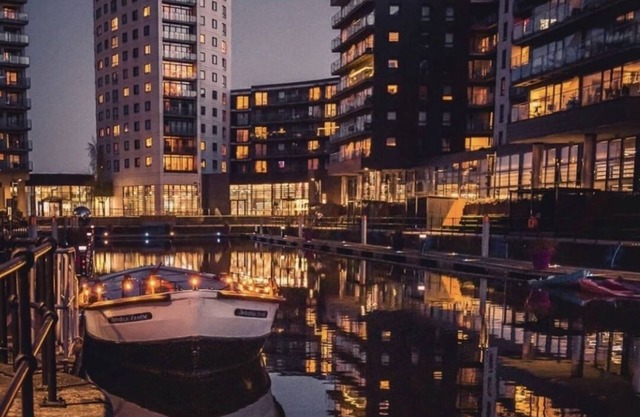 Deluxe City Centre Apt Balcony View Free Parking